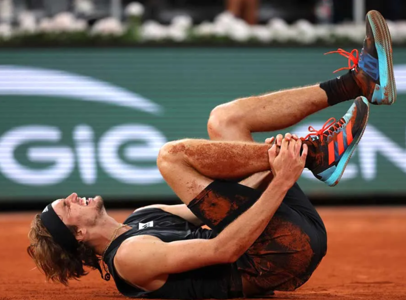 Chấn thương mắt cá tại Roland Garros 2022 trở thành thử thách lớn trong hành trình trở lại của Alexander Zverev. 